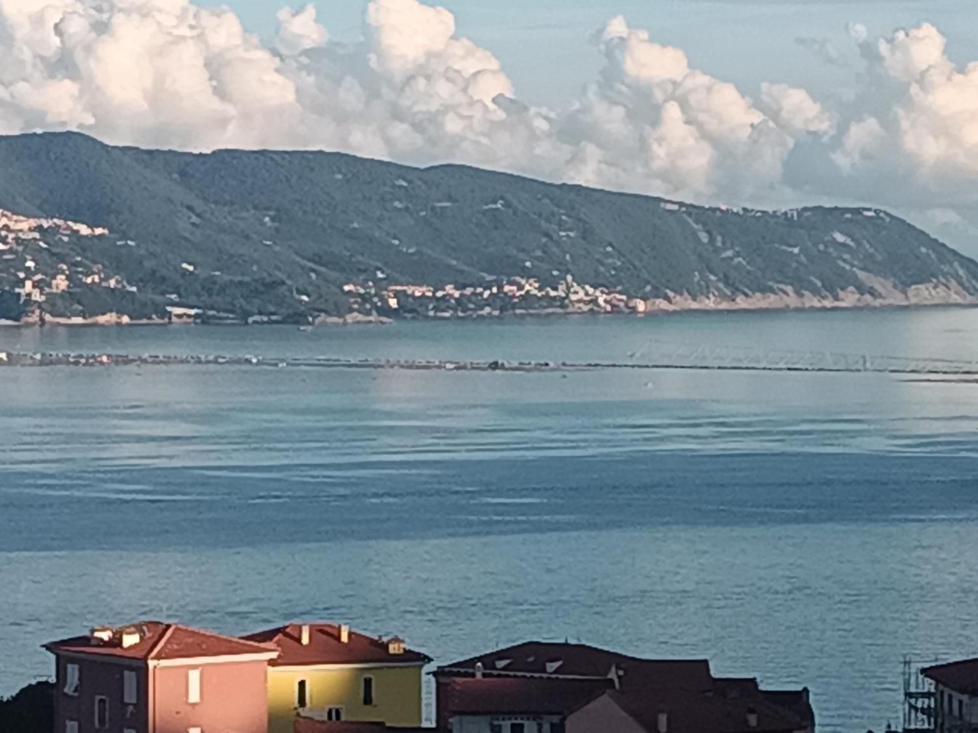 Ca'Di Gilbi E Pasqui Apartment La Spezia Bagian luar foto