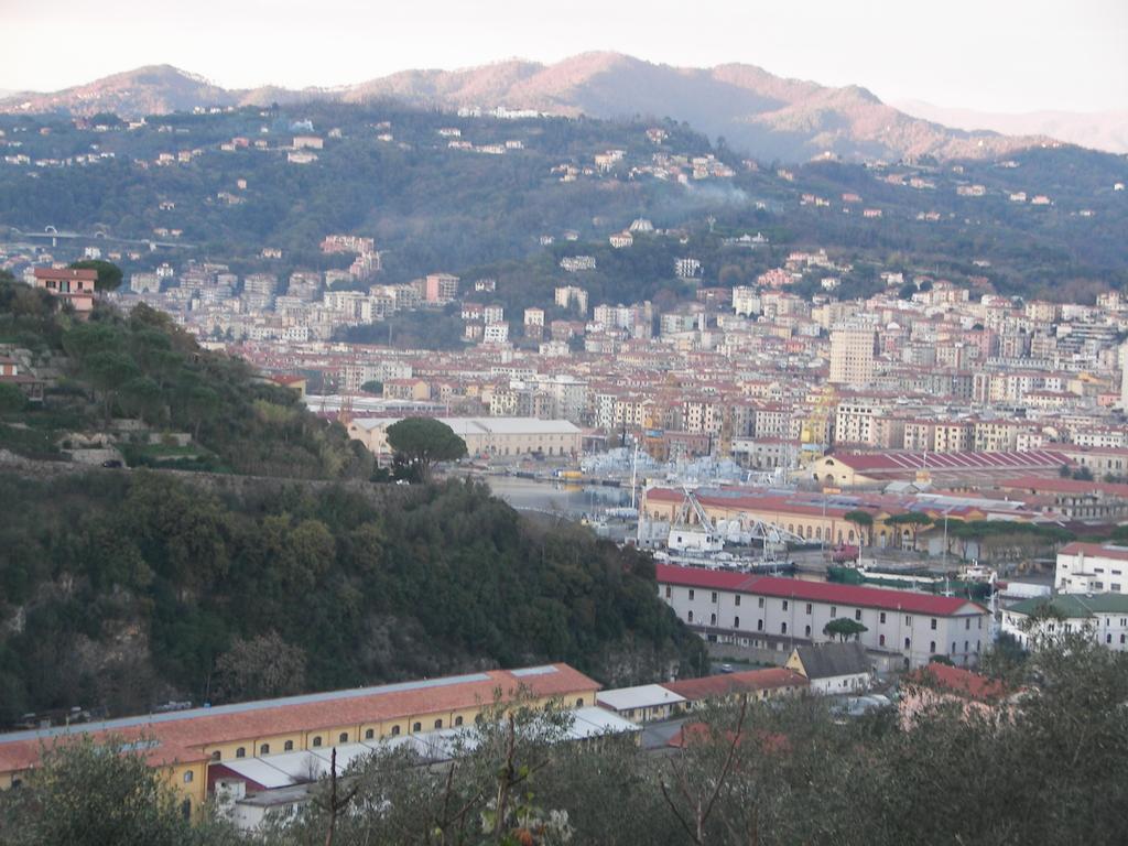 Ca'Di Gilbi E Pasqui Apartment La Spezia Bagian luar foto