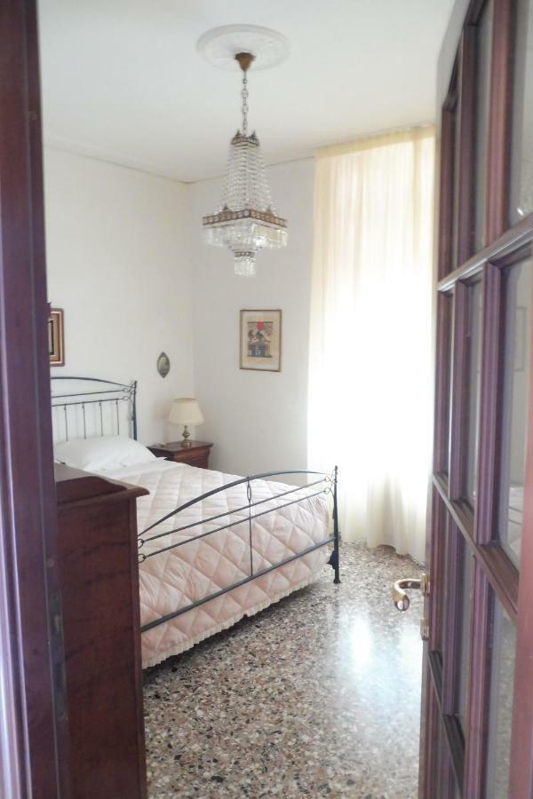 Ca'Di Gilbi E Pasqui Apartment La Spezia Bagian luar foto